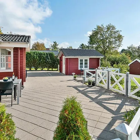 Gorgeous In Fars With Kitchen * Ertebølle